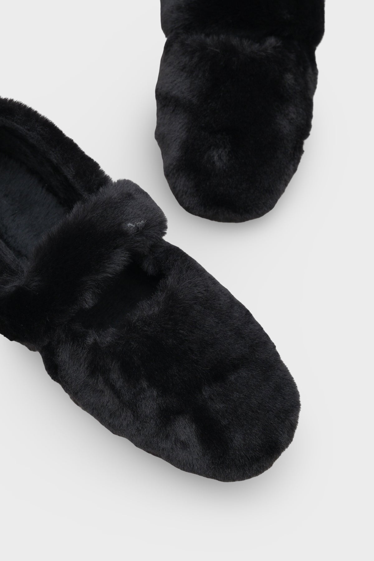 Nonah Kürk Kadın Babet