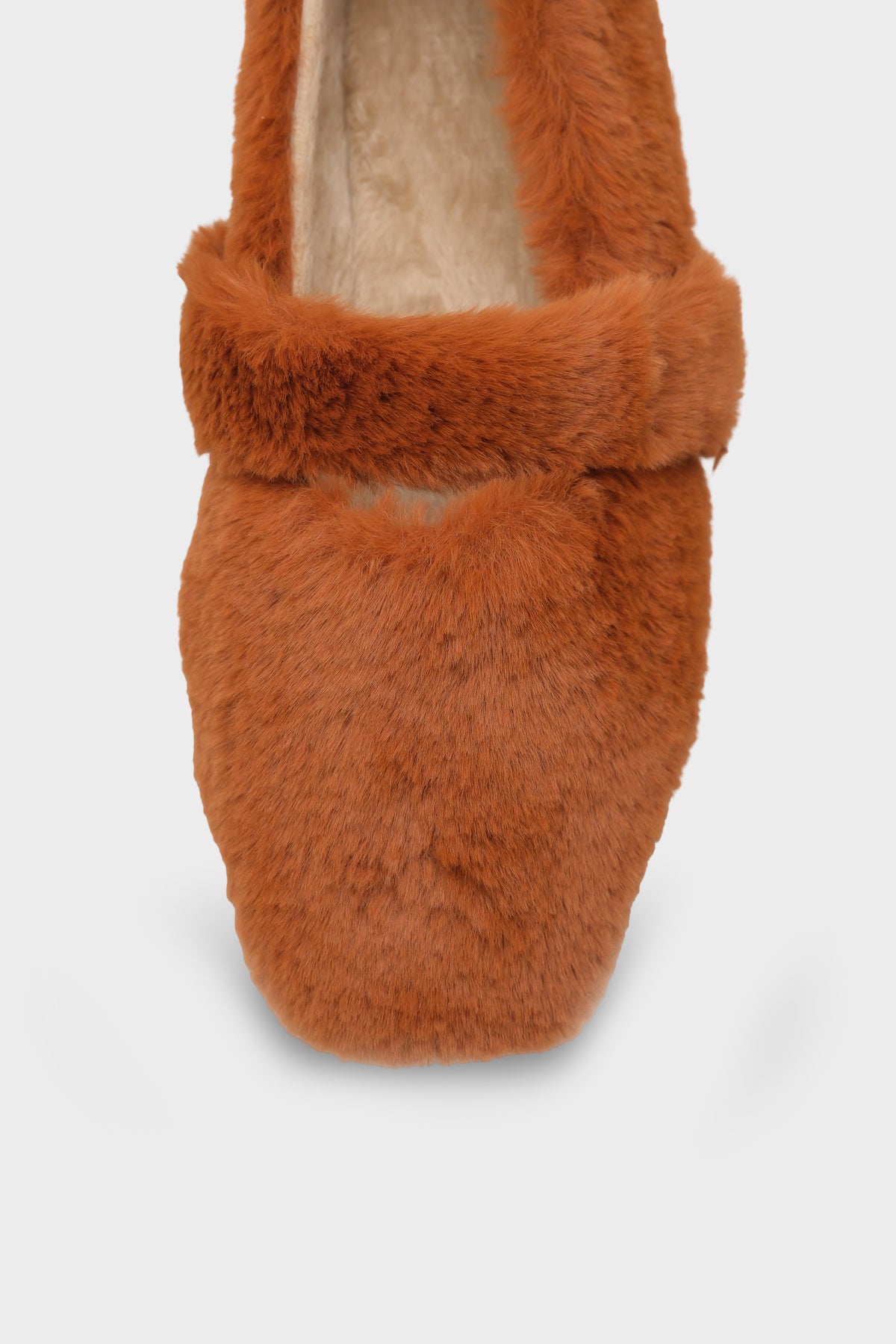 Nonah Kürk Kadın Babet