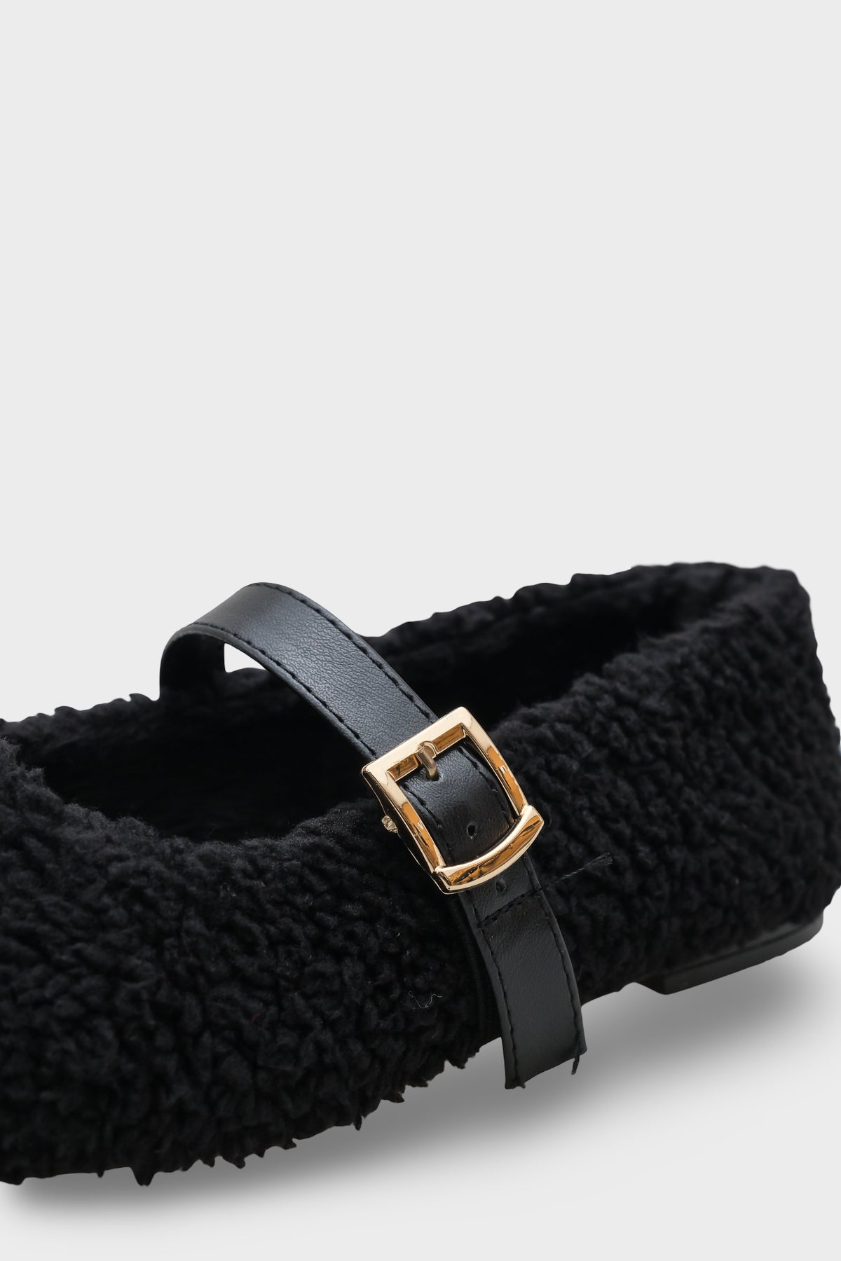 Kasey Kürklü Kadın Babet