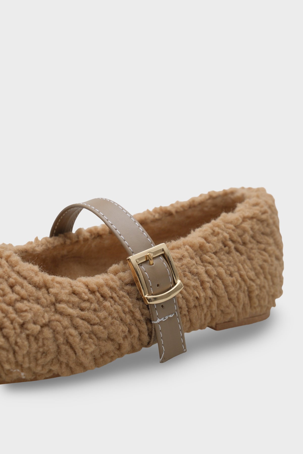 Kasey Kürklü Kadın Babet