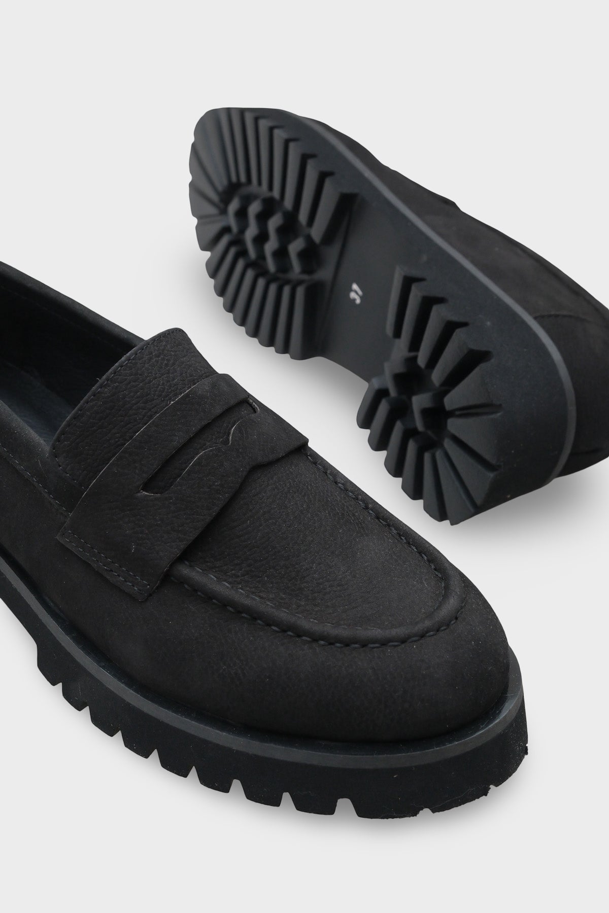 Tisha Mantar Tabanlı Hakiki Deri Kadın Loafer