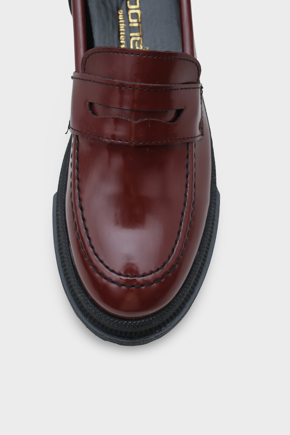 Fania Oval Burunlu Trak Tabanlı Rugan Kadın Loafer