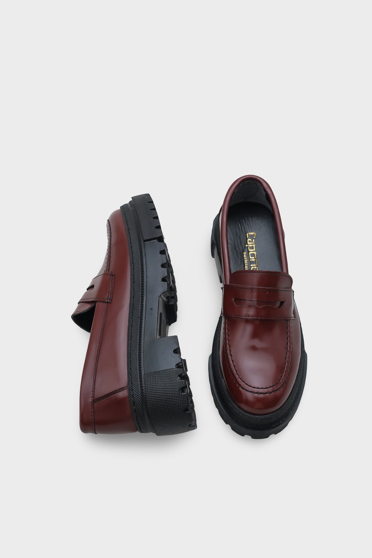 Fania Oval Burunlu Trak Tabanlı Rugan Kadın Loafer