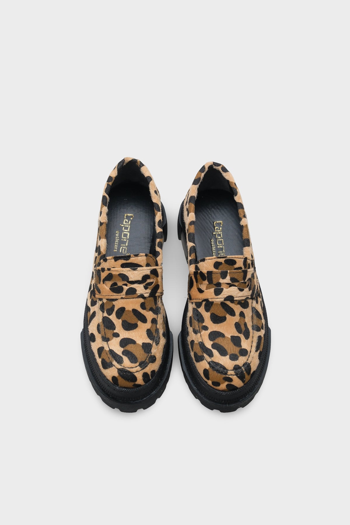 Fania Oval Burunlu Trak Tabanlı Rugan Kadın Loafer