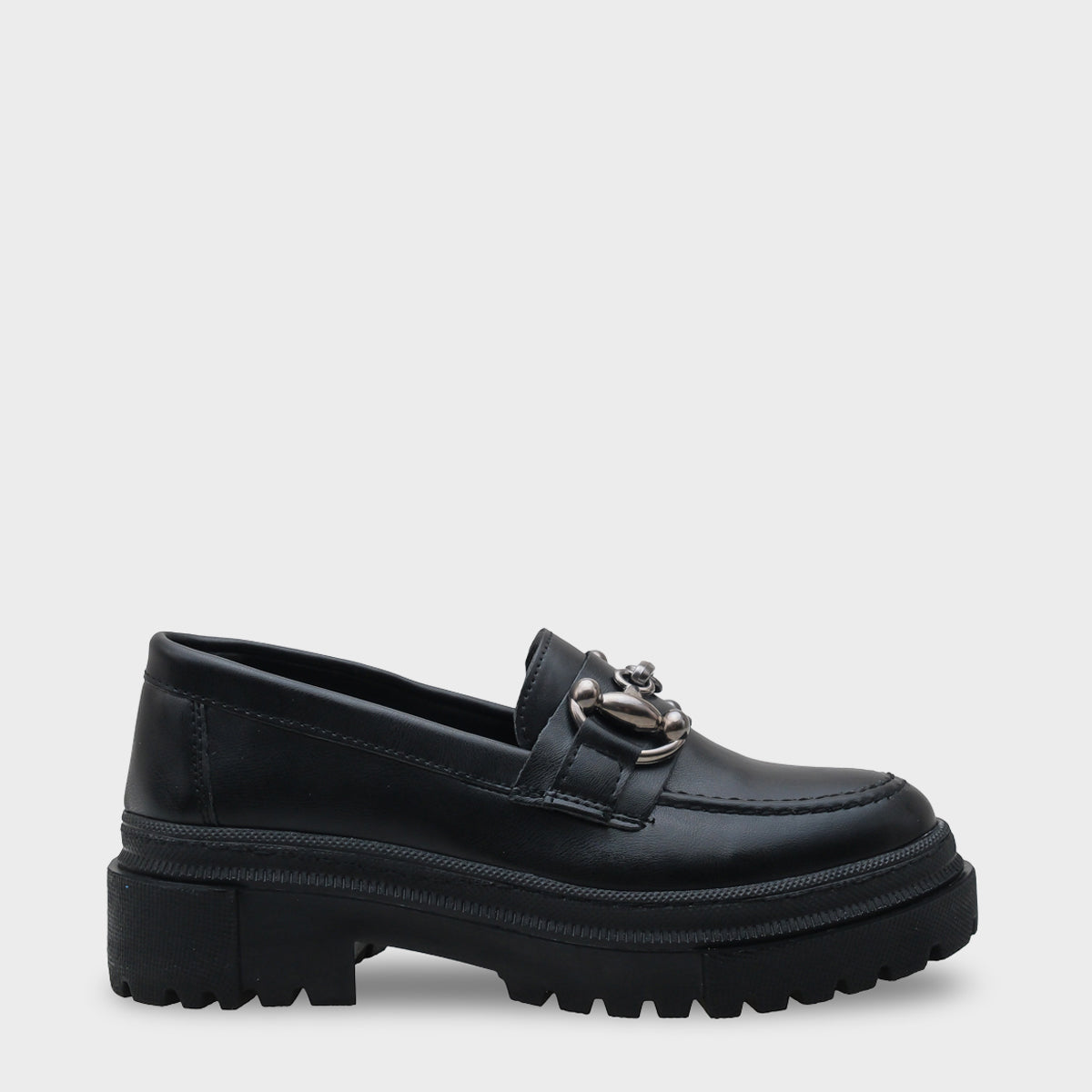 Denni Oval Burunlu Metal Tokalı Trak Tabanlı Kadın Loafer