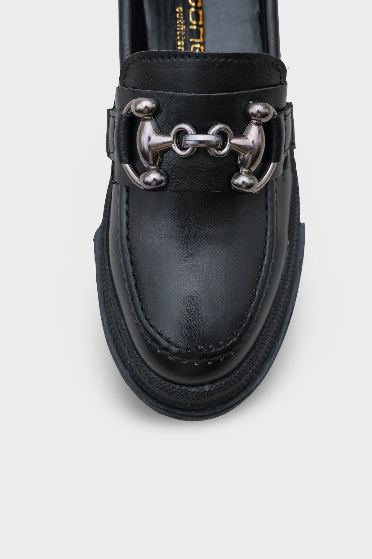 Denni  Oval Burunlu Metal Tokalı Trak Tabanlı Kadın Loafer