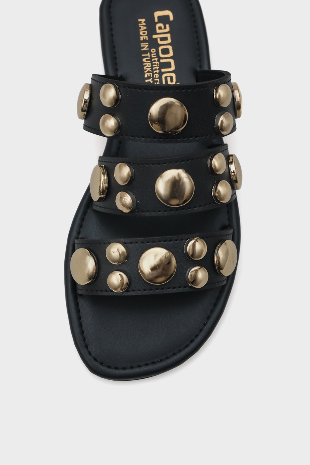 Kate Bantlı Metal Aksesuarlı Düz Topuklu Yuvarlak Burunlu Kadın Terlik