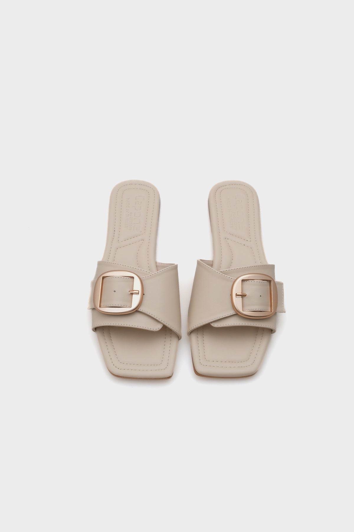 Kathy Metal Tokalı Düz Topuklu Küt Burunlu Kadın Terlik