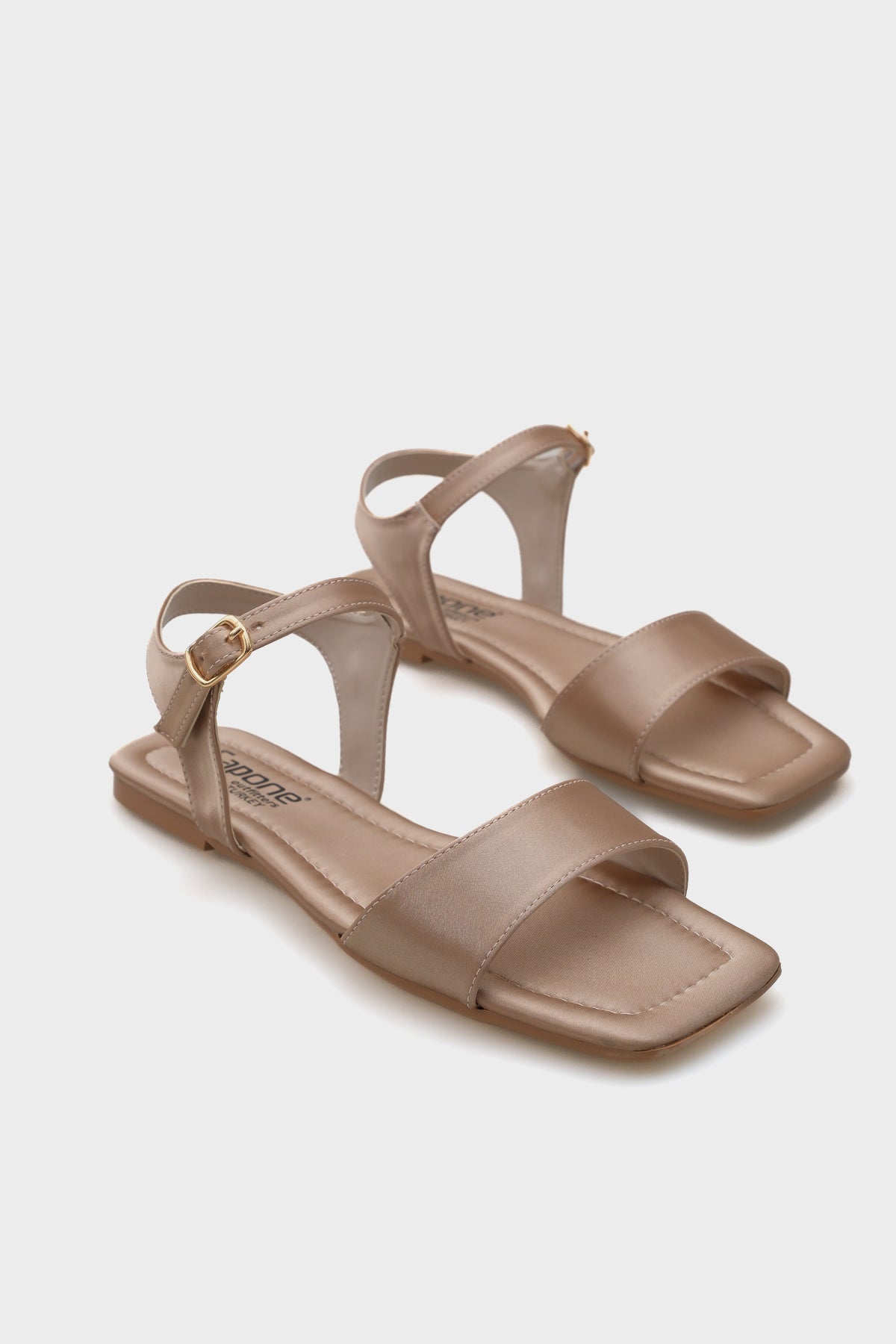 Celinda Bilekten Bantlı Küt Burunlu Düz Topuklu Saten Kadın Sandalet