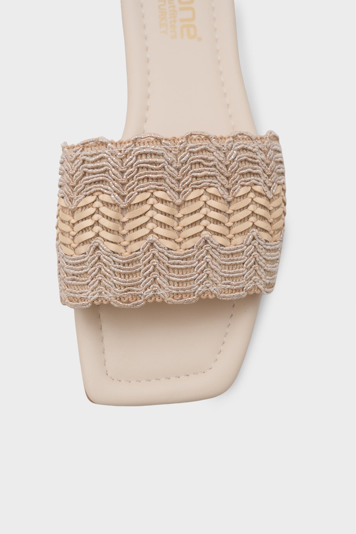 Katya Düz Topuklu Parlak Küt Burunlu Kadın Terlik