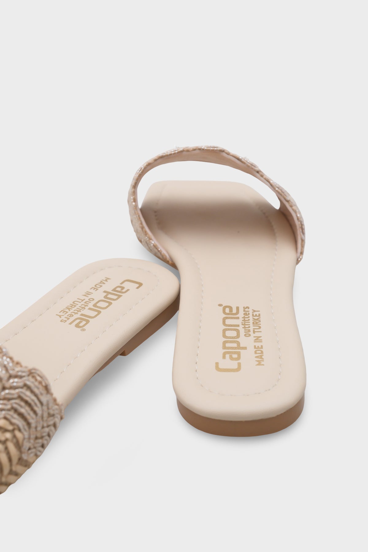 Katya Düz Topuklu Parlak Küt Burunlu Kadın Terlik