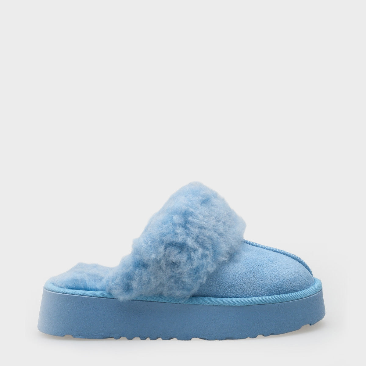 Florri Tüylü Burnu Kapalı Kadın Terlik