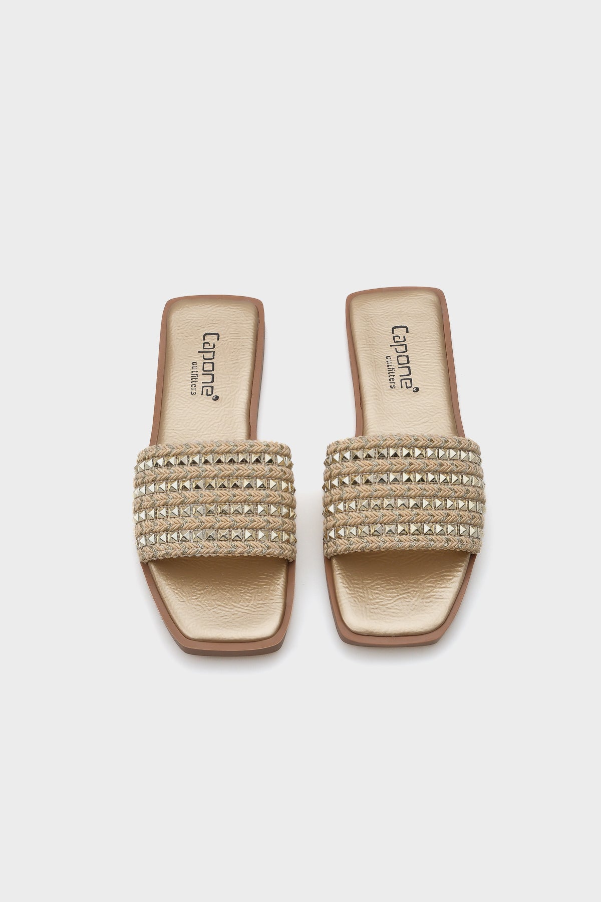 Kourtney Düz Topuklu Küt Burunlu Metal Aksesuarlı Hasır Kadın Terlik