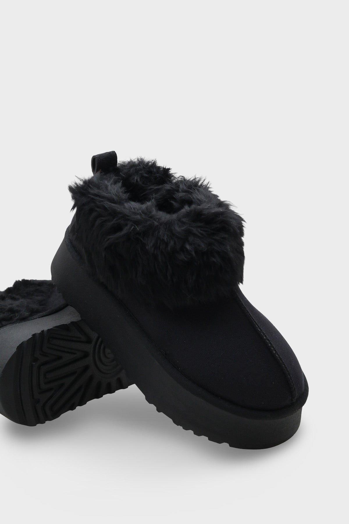 Aubry Kadın Tüylü Bot