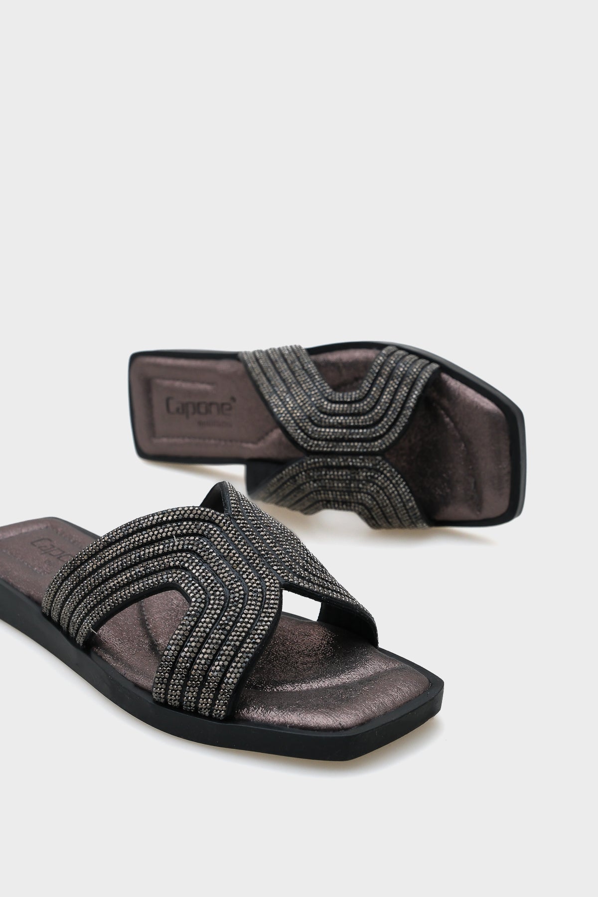 Layla Taşlı Terlik