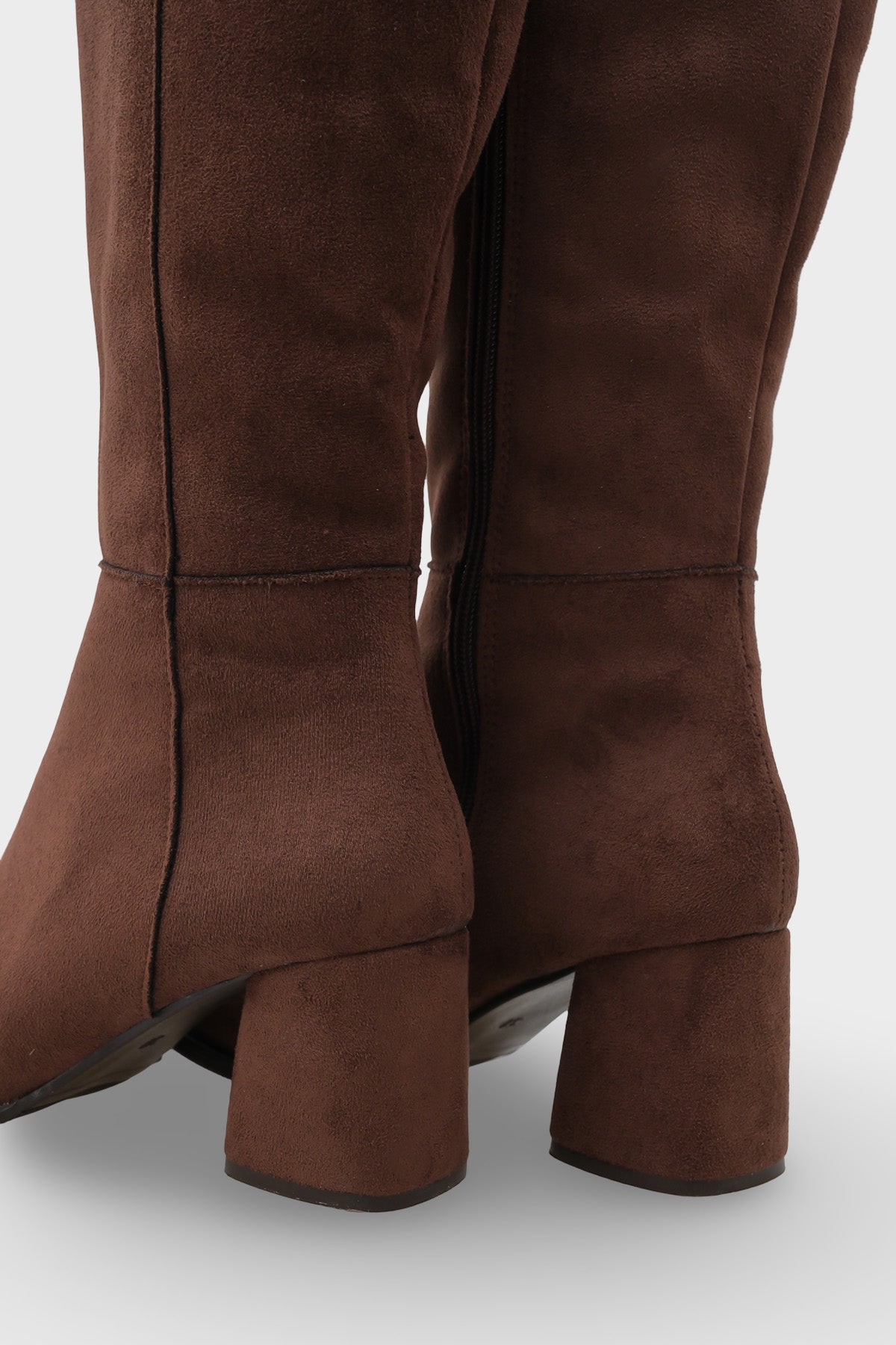 Cathrine Oval Burunlu Yandan Fermuarlı Topuklu Süet Kadın Çizme