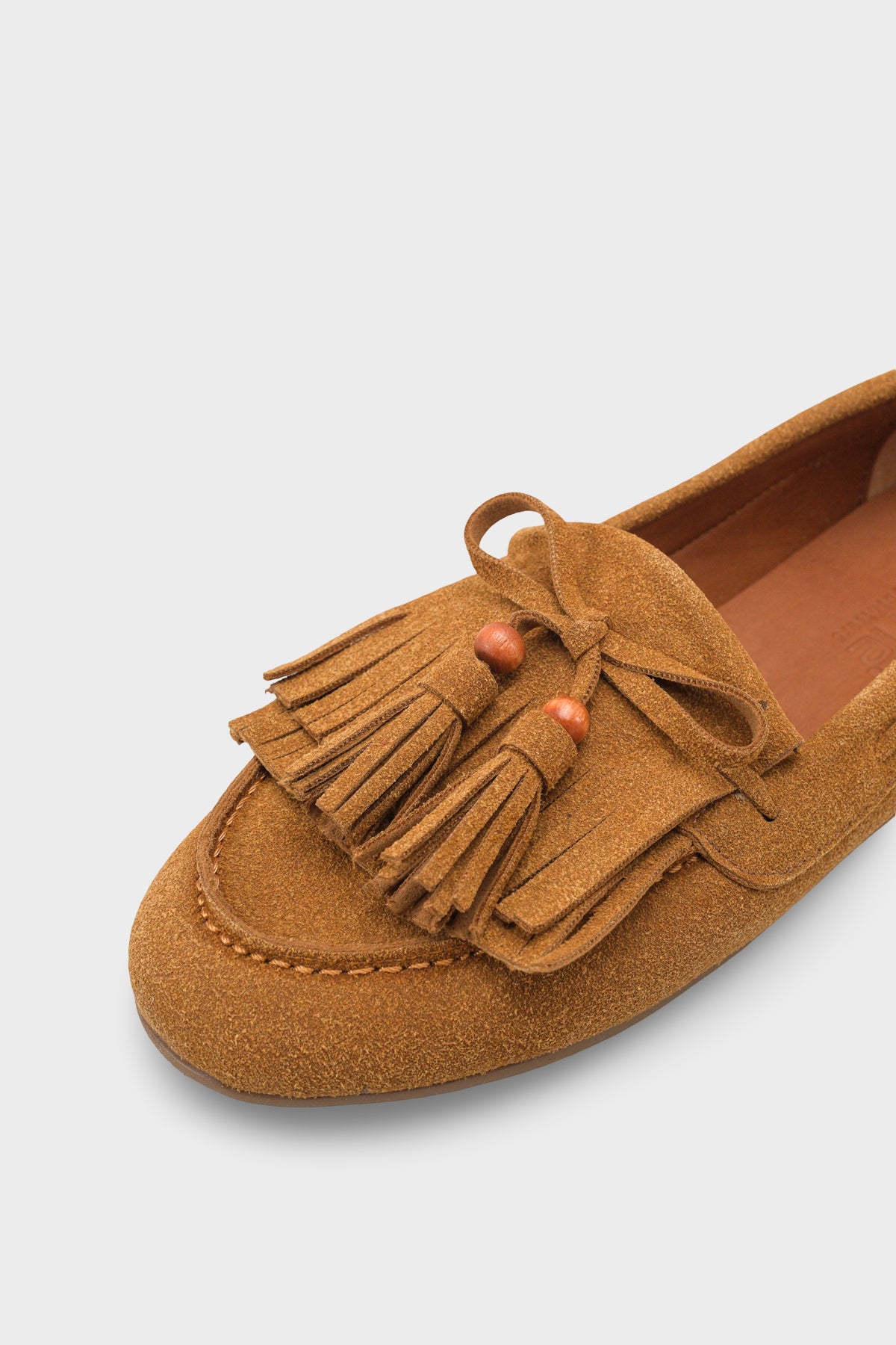 Veronique Püsküllü Ahşap Aksesuarlı Yumuşak Kadın Loafer Ayakkabı