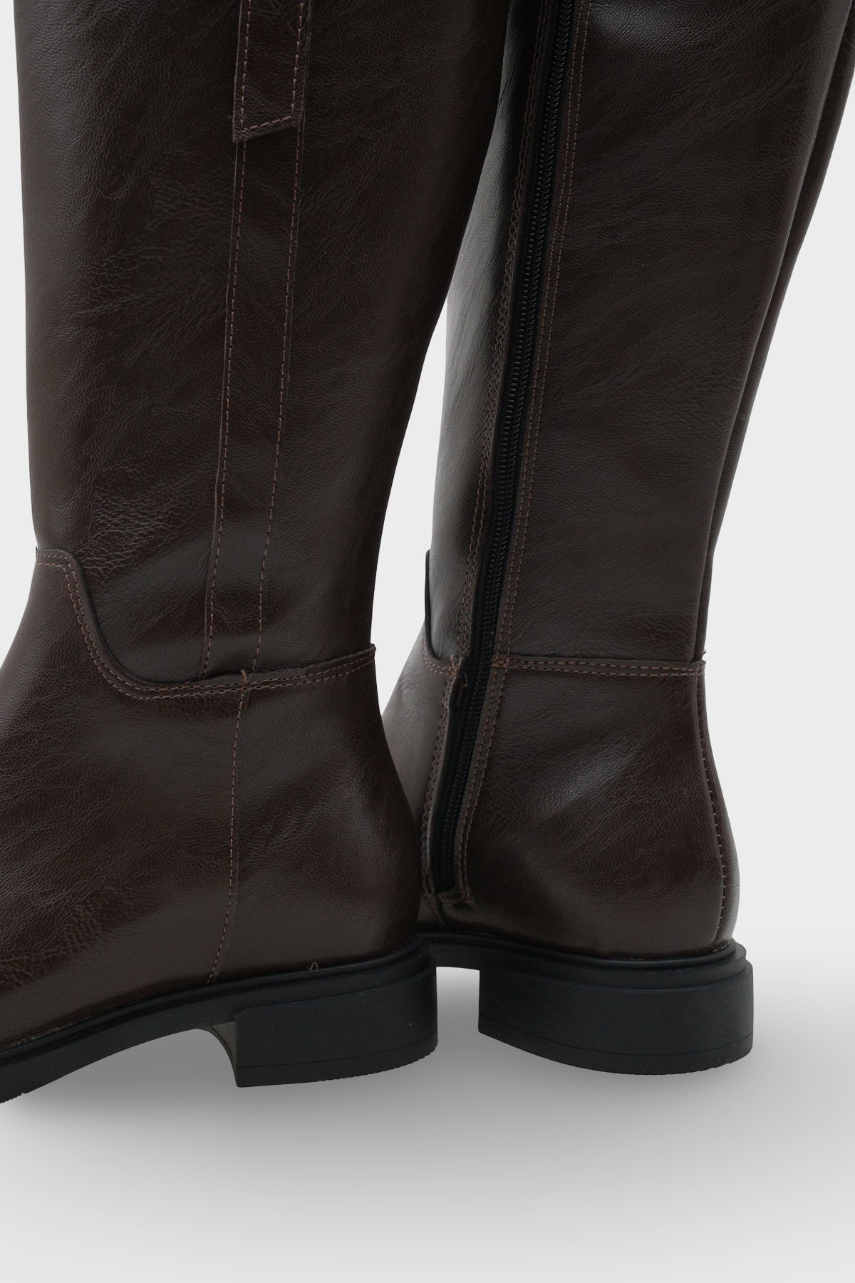 Roberta Metal Tokalı Kadın Çizme