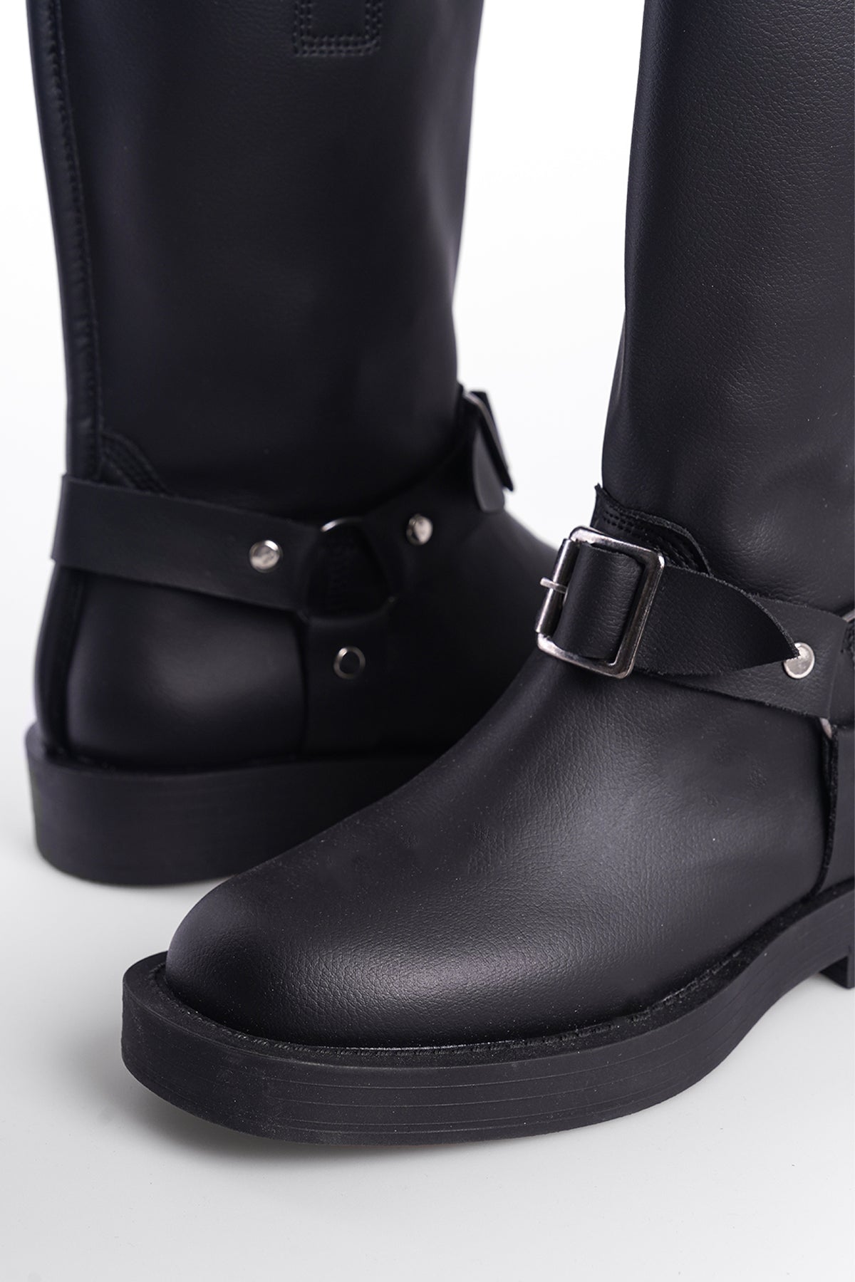 Motorcu Uzun Kadın Bot