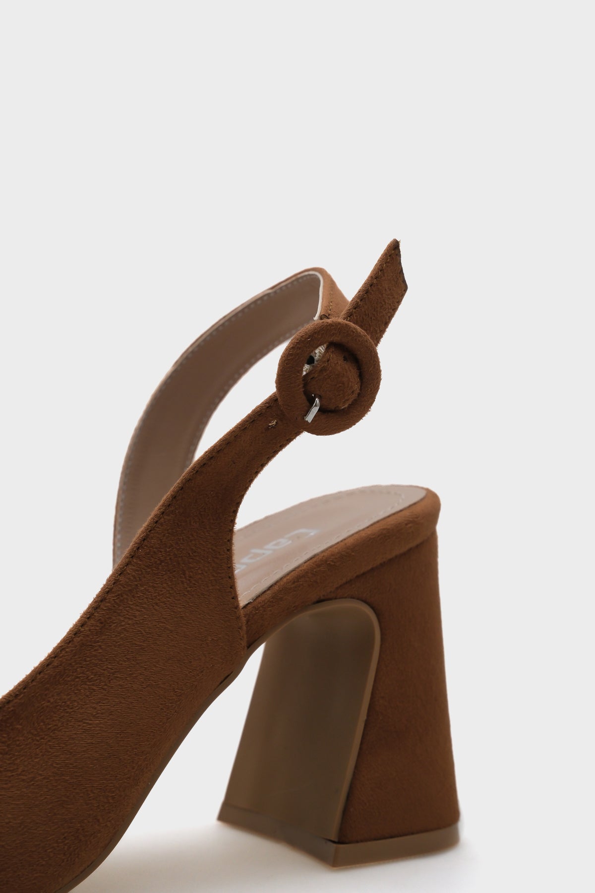 Clara Küt Burunlu Orta Topuklu Kadın Sandalet