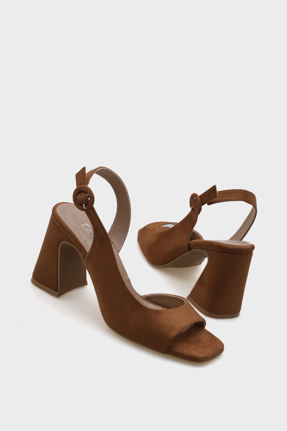 Clara Küt Burunlu Orta Topuklu Kadın Sandalet