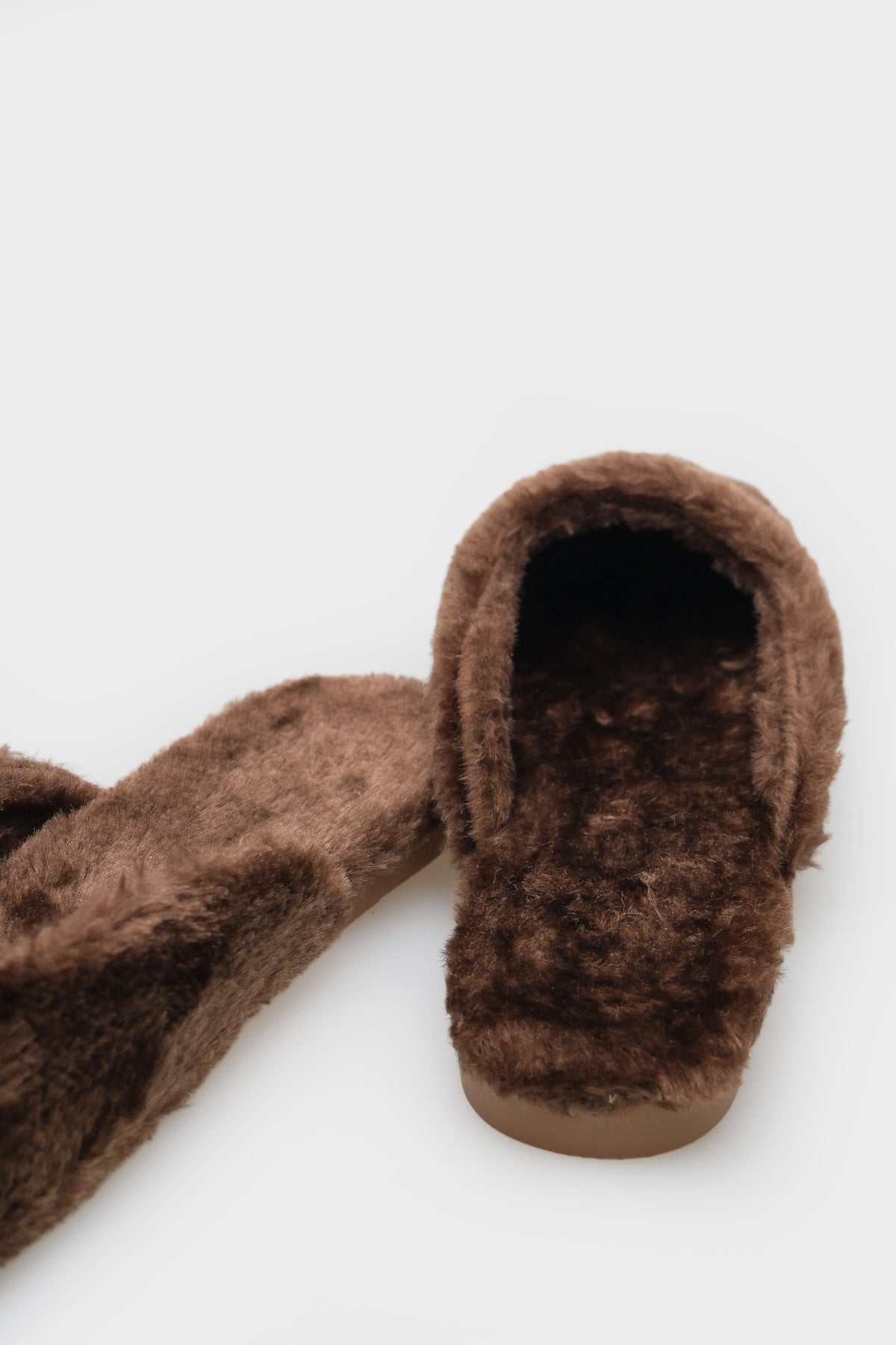 Cecile Kadın Peluş Burnu Kapalı Terlik