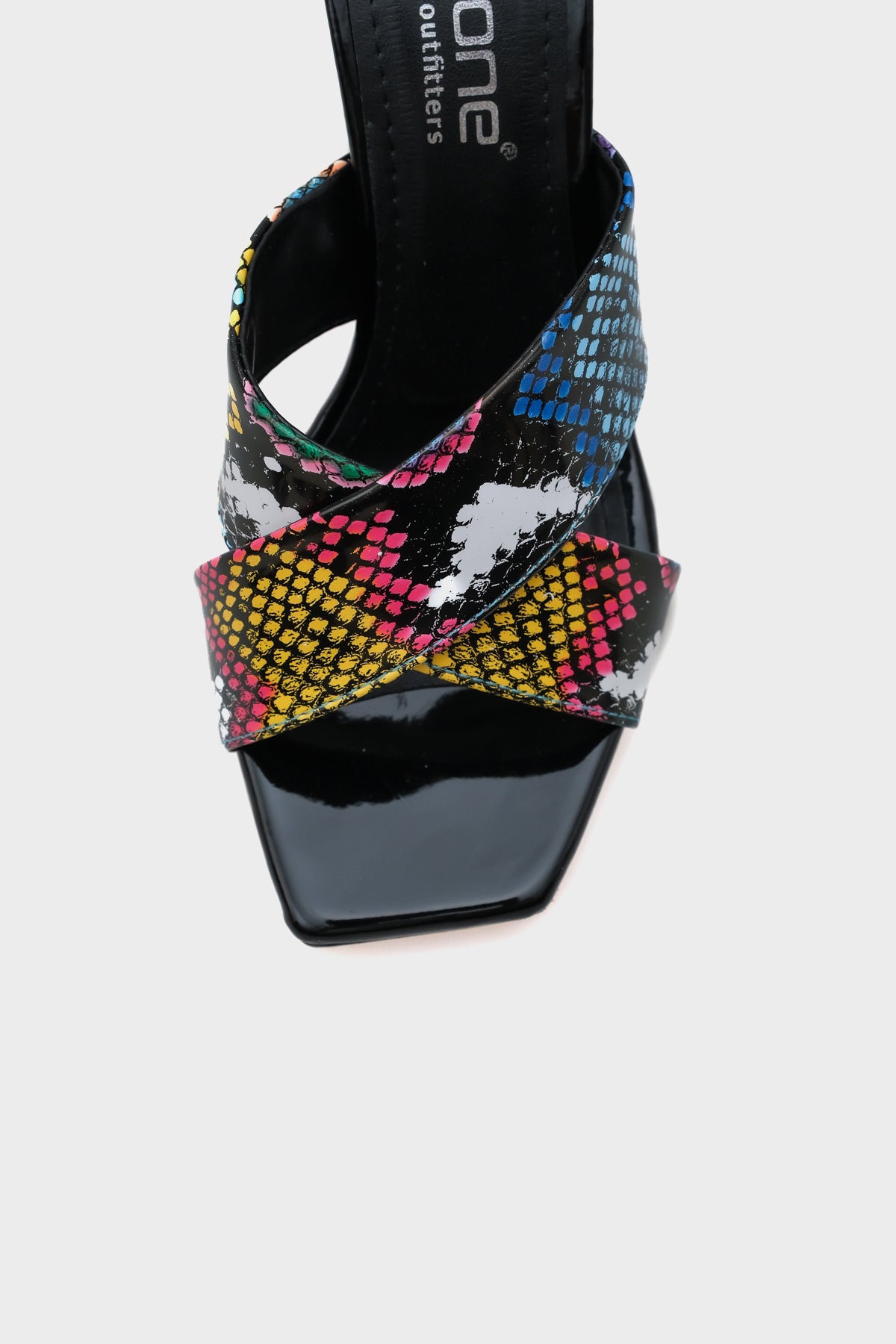 Loria 015 Topuklu Küt Burun Kadın Terlik