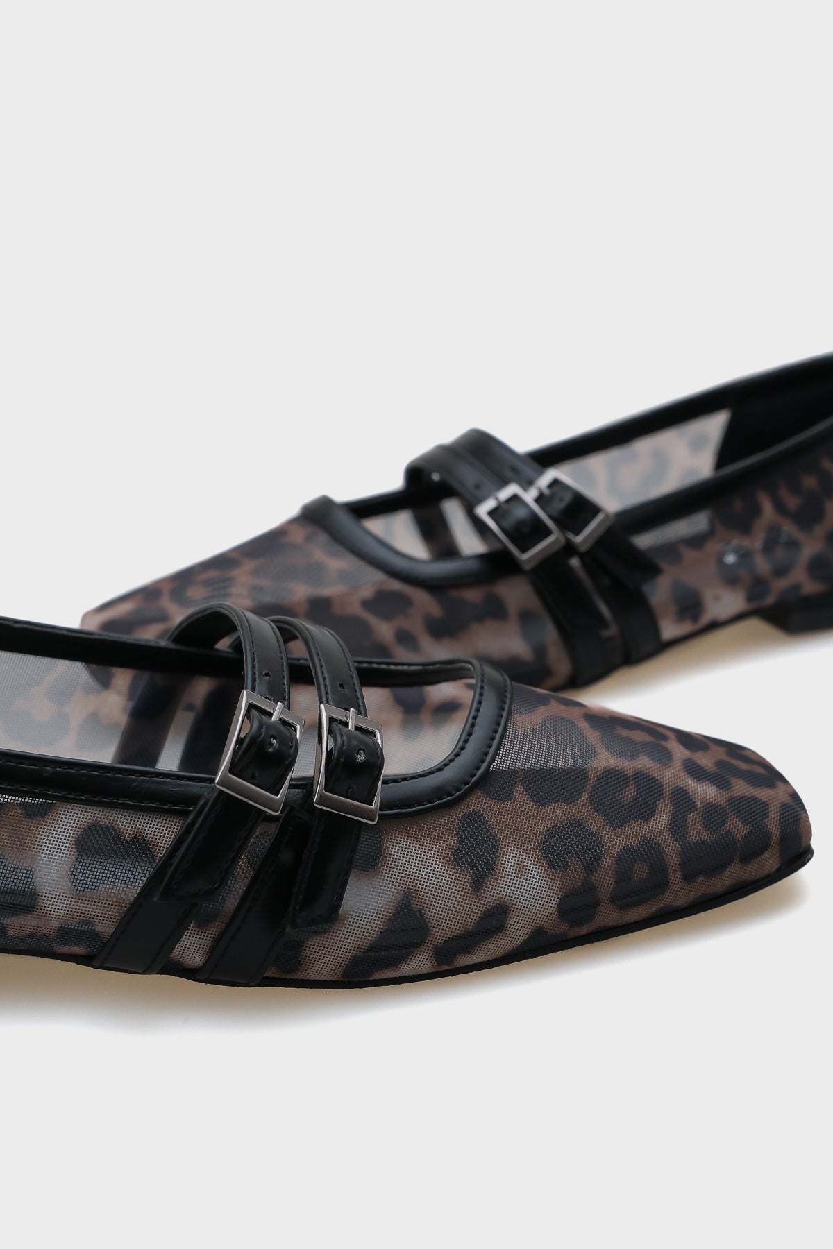 Aina Fileli Çift Bantlı Kadın Babet