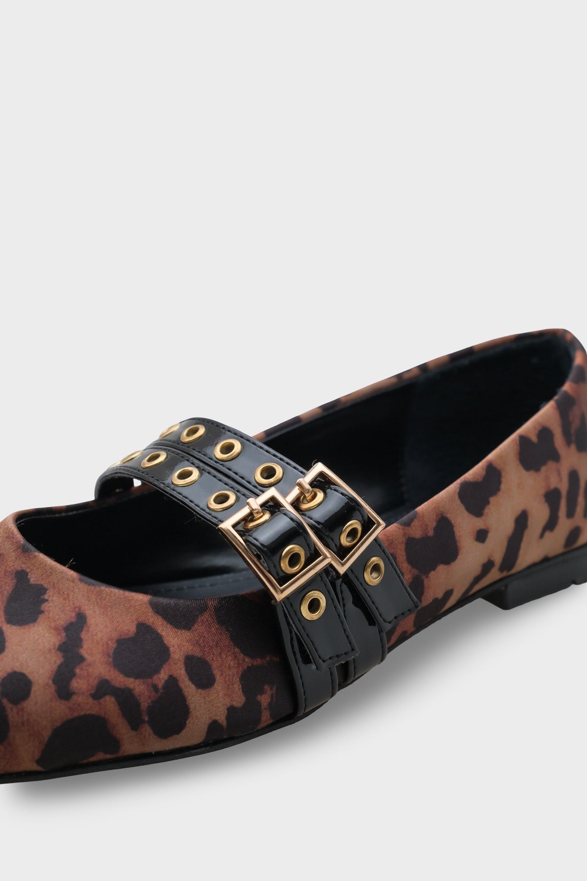 Erinn Metal Küt Burunlu Taşlı Babet