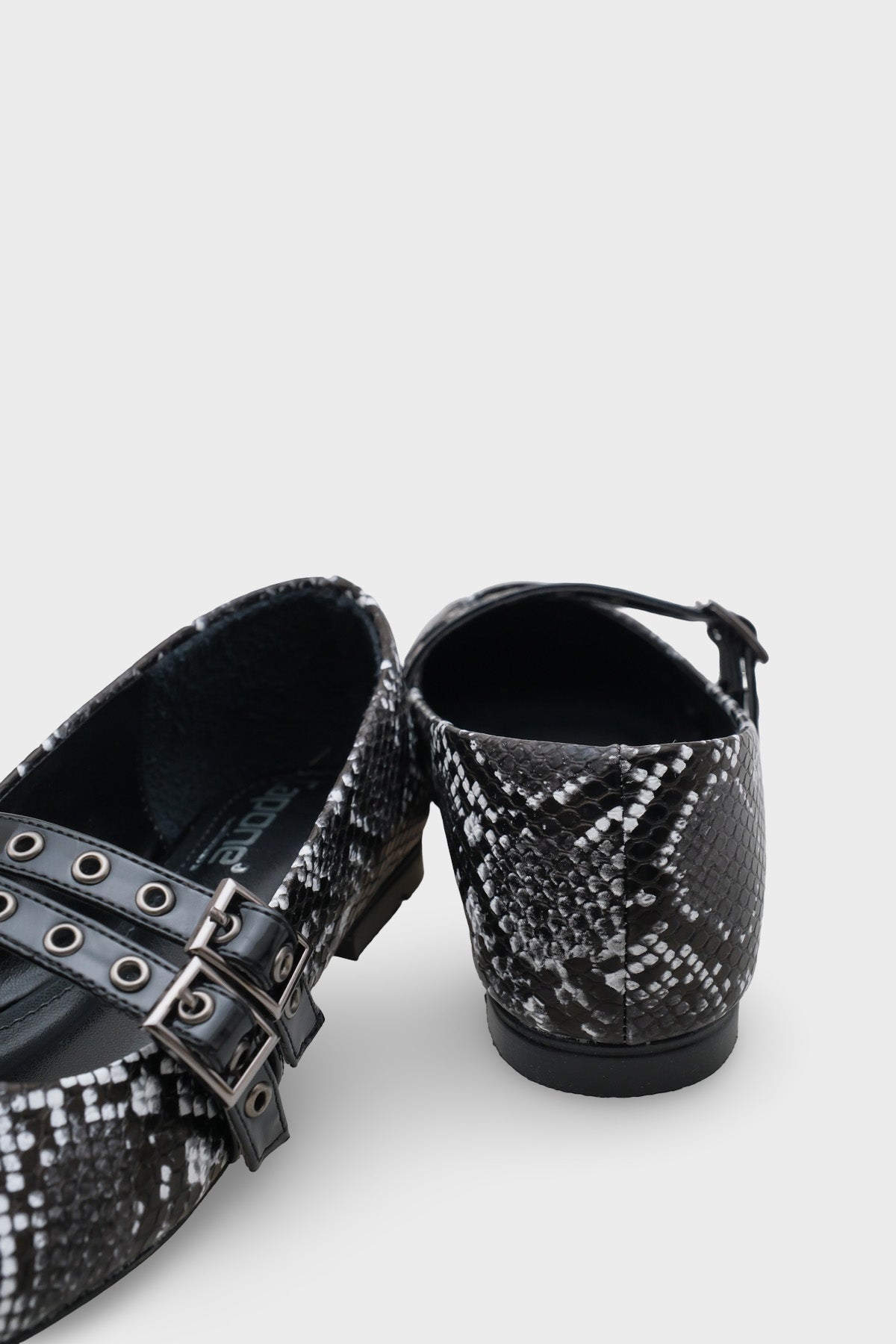 Erinn Metal Küt Burunlu Taşlı Babet