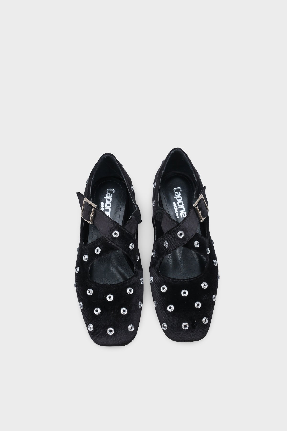 Janeta Kadife Küt Burunlu Zımbalı Çapraz Bantlı Kadın Babet