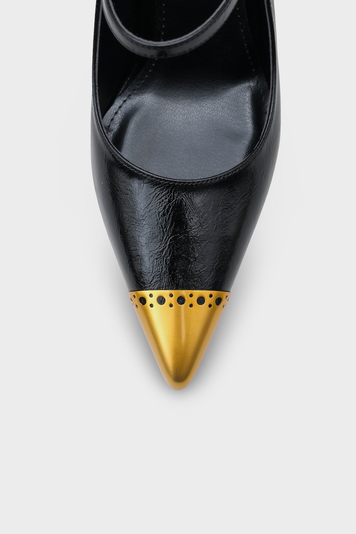 Leigh Sivri Metal Burunlu Orta Topuklu Rugan Görünümlü Kadın Ayakkabı