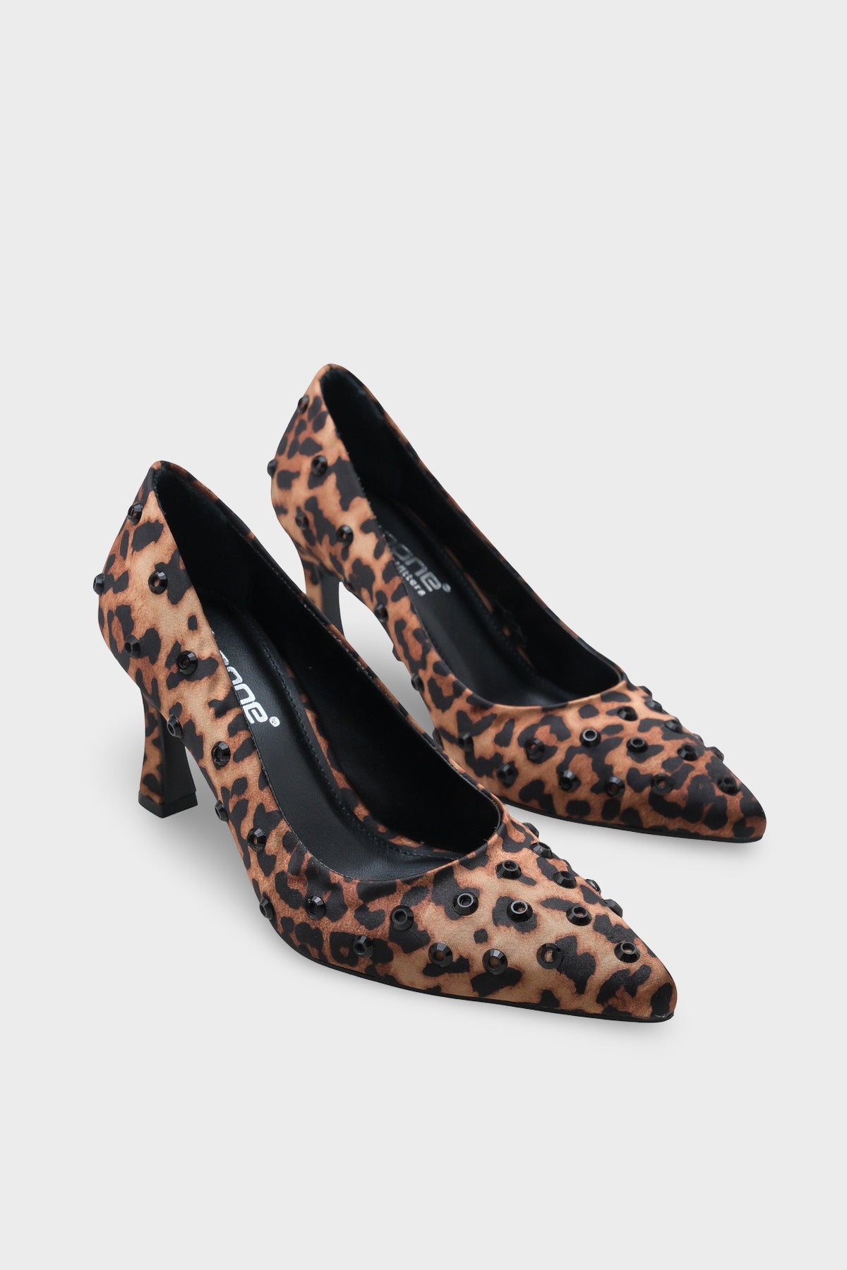 Emmya Orta Topuklu Zımbalı Kadife Stiletto