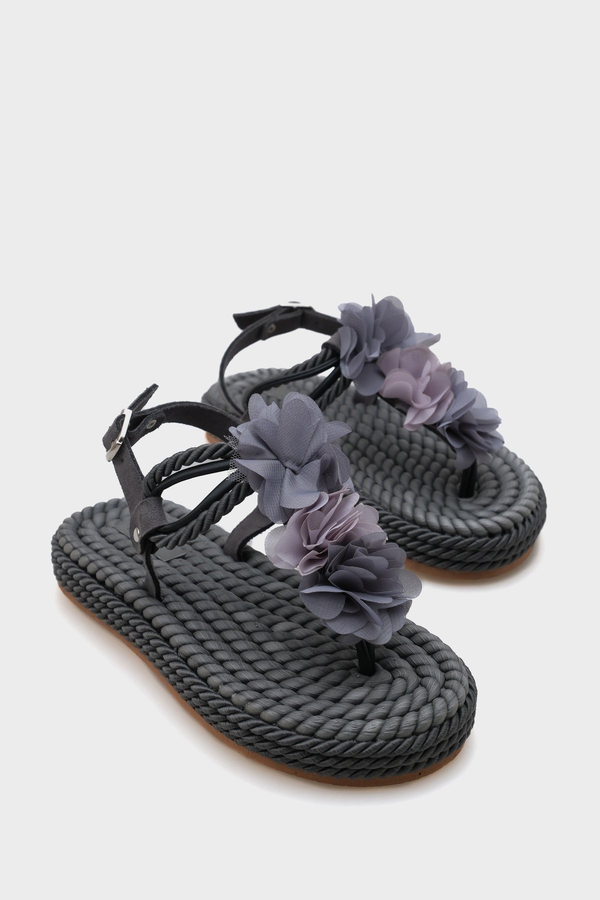 Cornelia Hasır Parmak Arası Çiçekli Kadın Sandalet