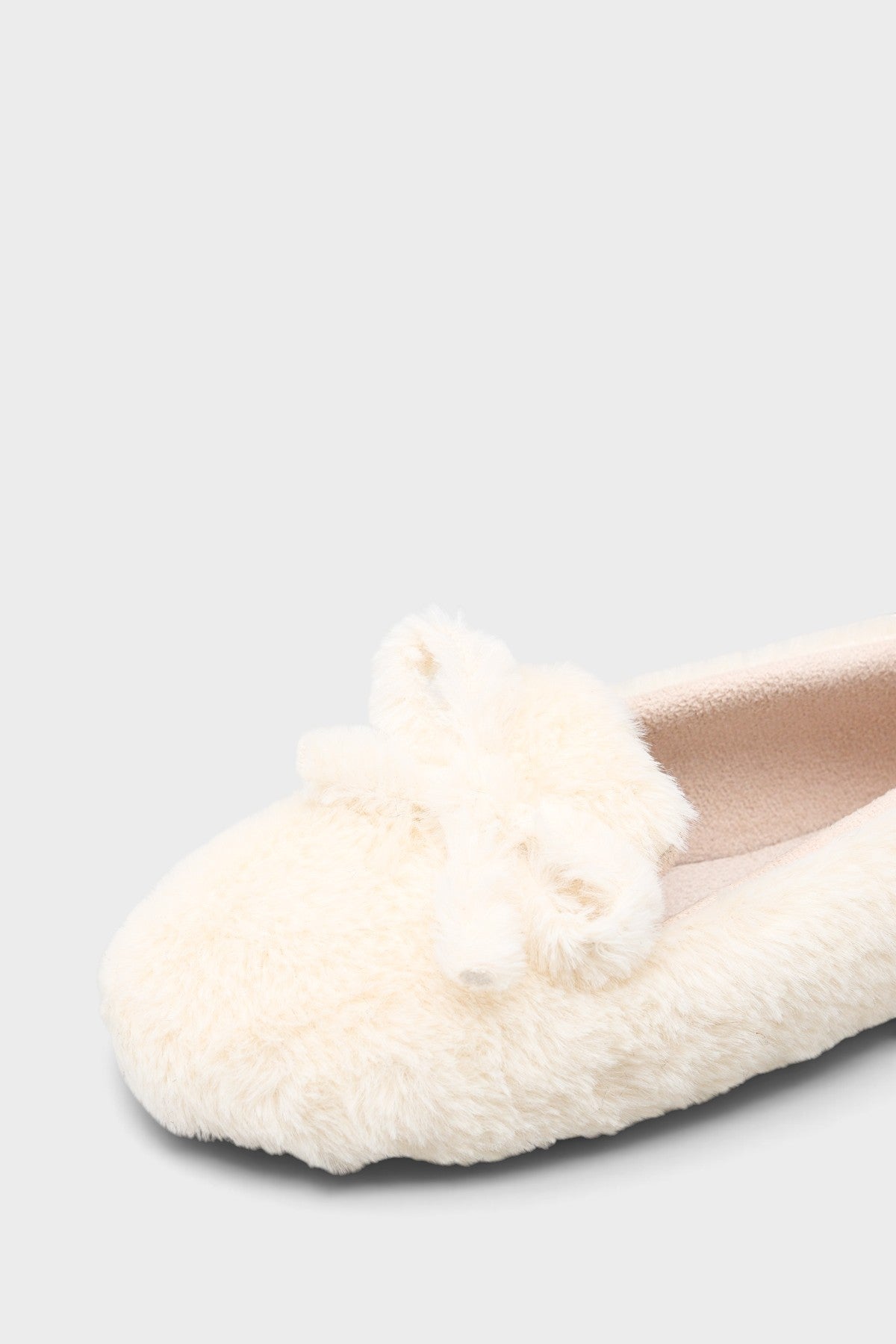 Patrica Peluş Fiyonklu Babet