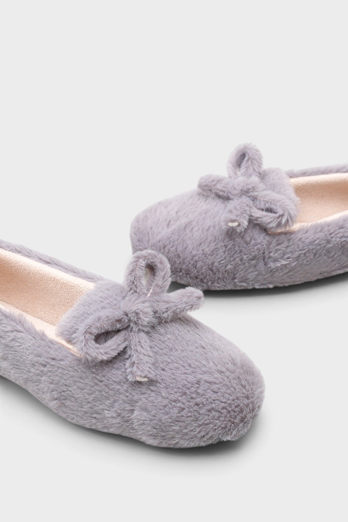 Patrica Peluş Fiyonklu Babet