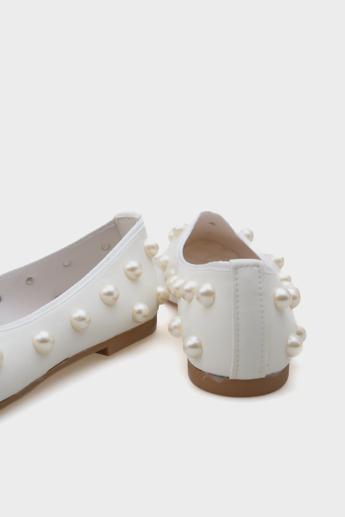 Alice İnci Aksesuarlı Sivri Burunlu Babet