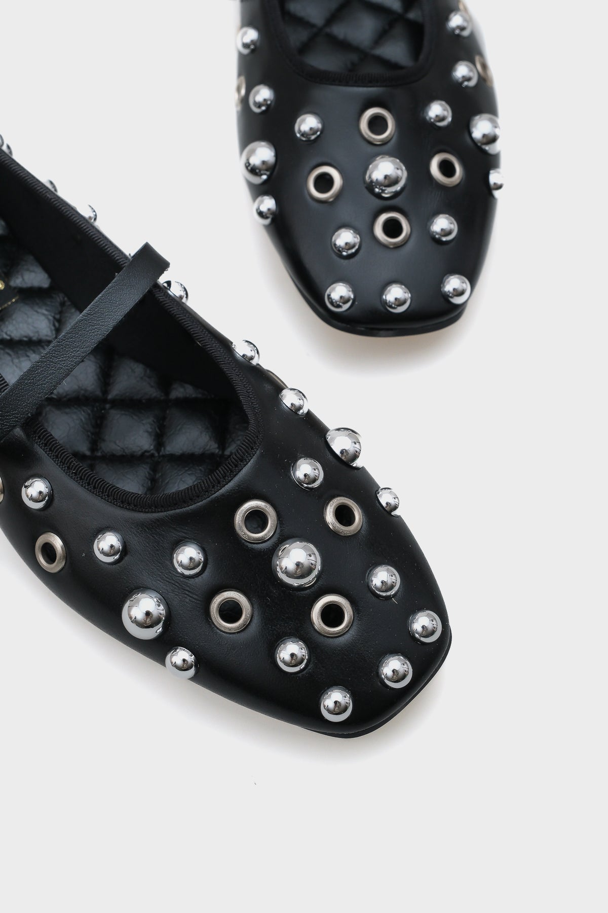 Ally Troklu Bantlı Babet