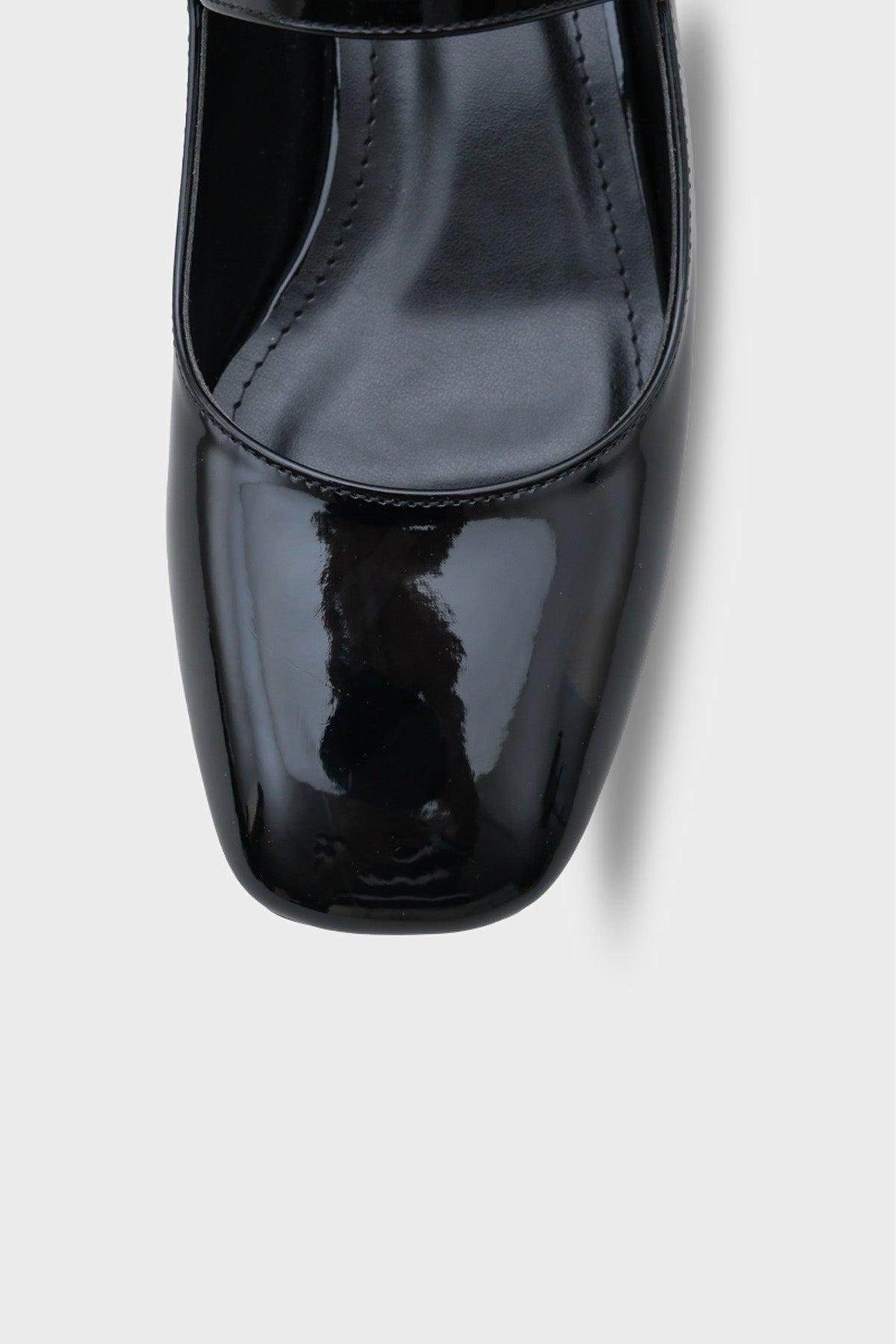 Orsa Küt Burunlu Bantlı Alçak Topuk Kadın Ayakkabı