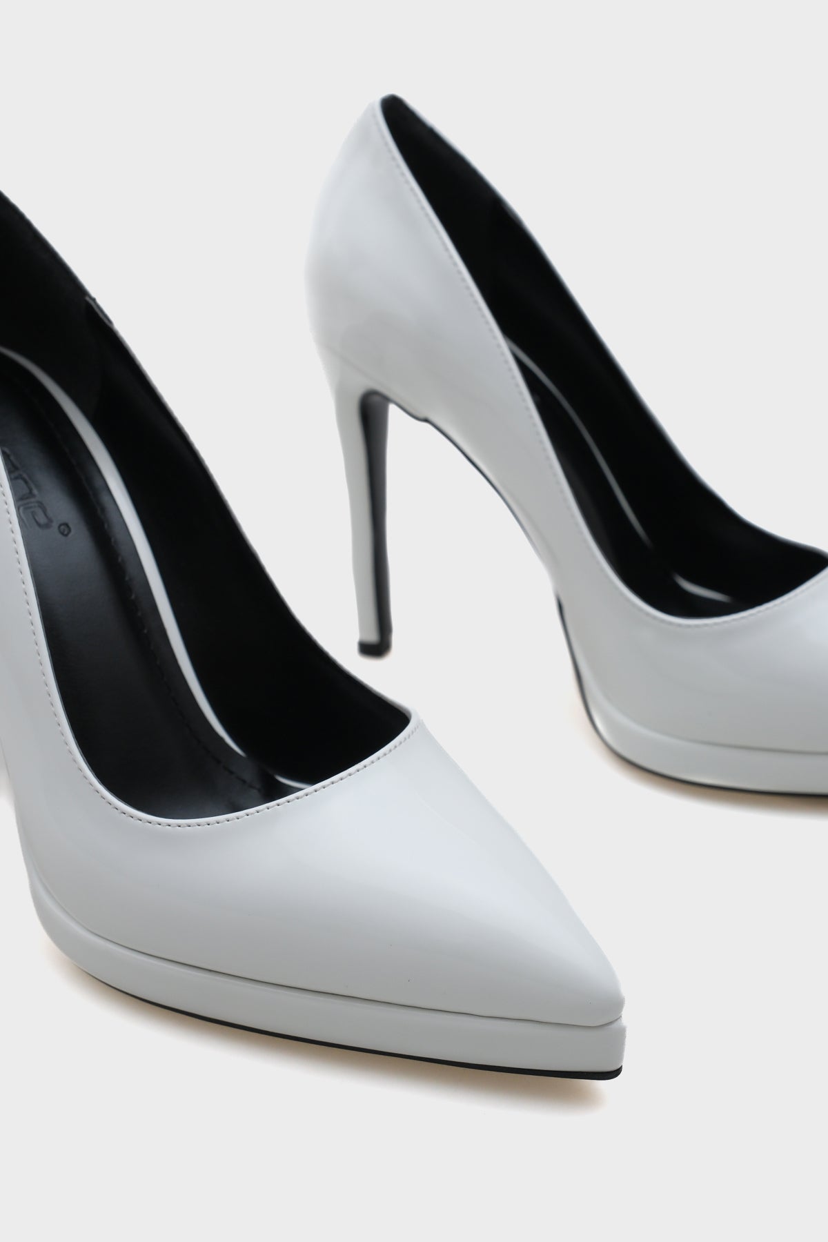 Helga Sivri Burunlu Platform Yüksek Topuklu Kadın Ayakkabı
