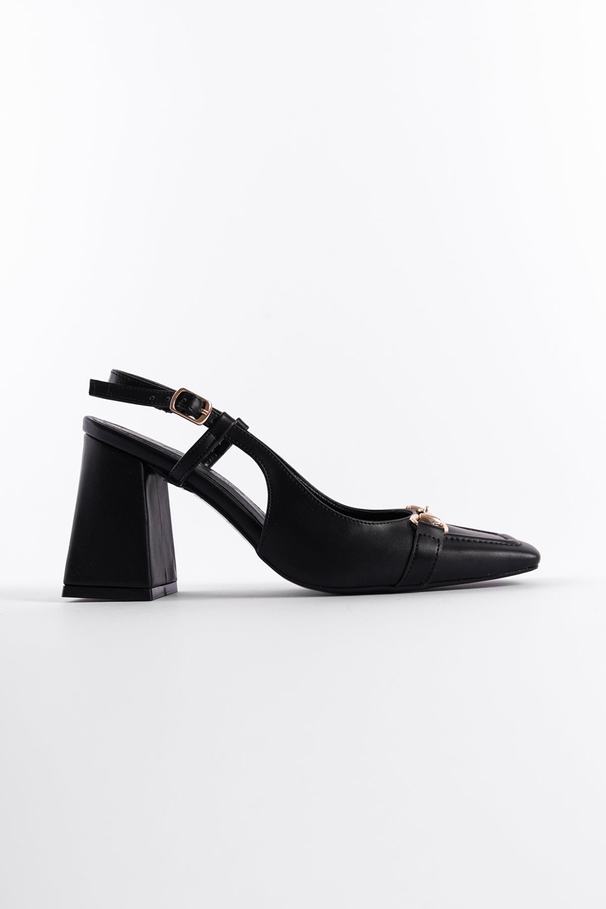 Kalın Topuklu Arkası Açık Tokalı Küt Burunlu Kadın Ayakkabı