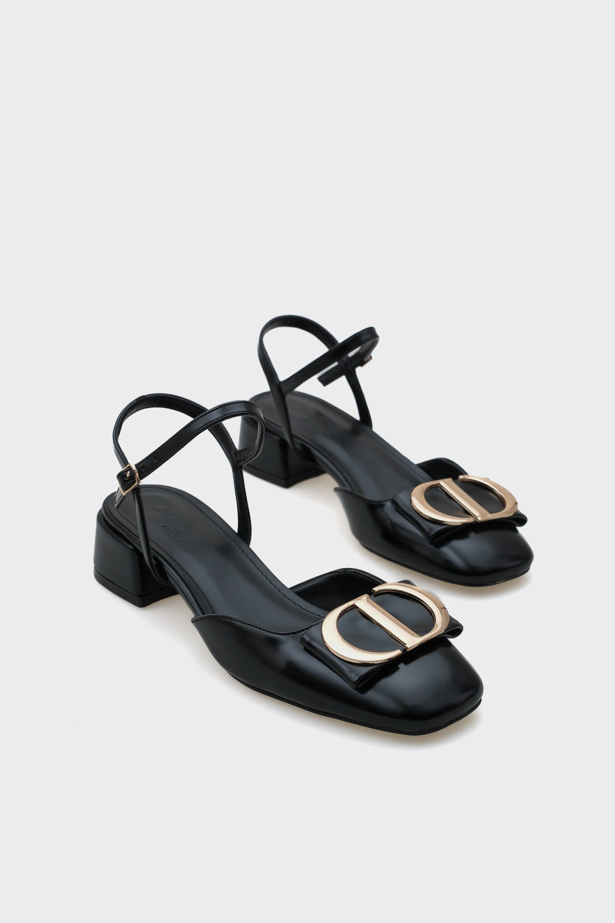 Randi  Arkası Açık  Tokalı Kısa Topuklu Kadın Ayakkabı