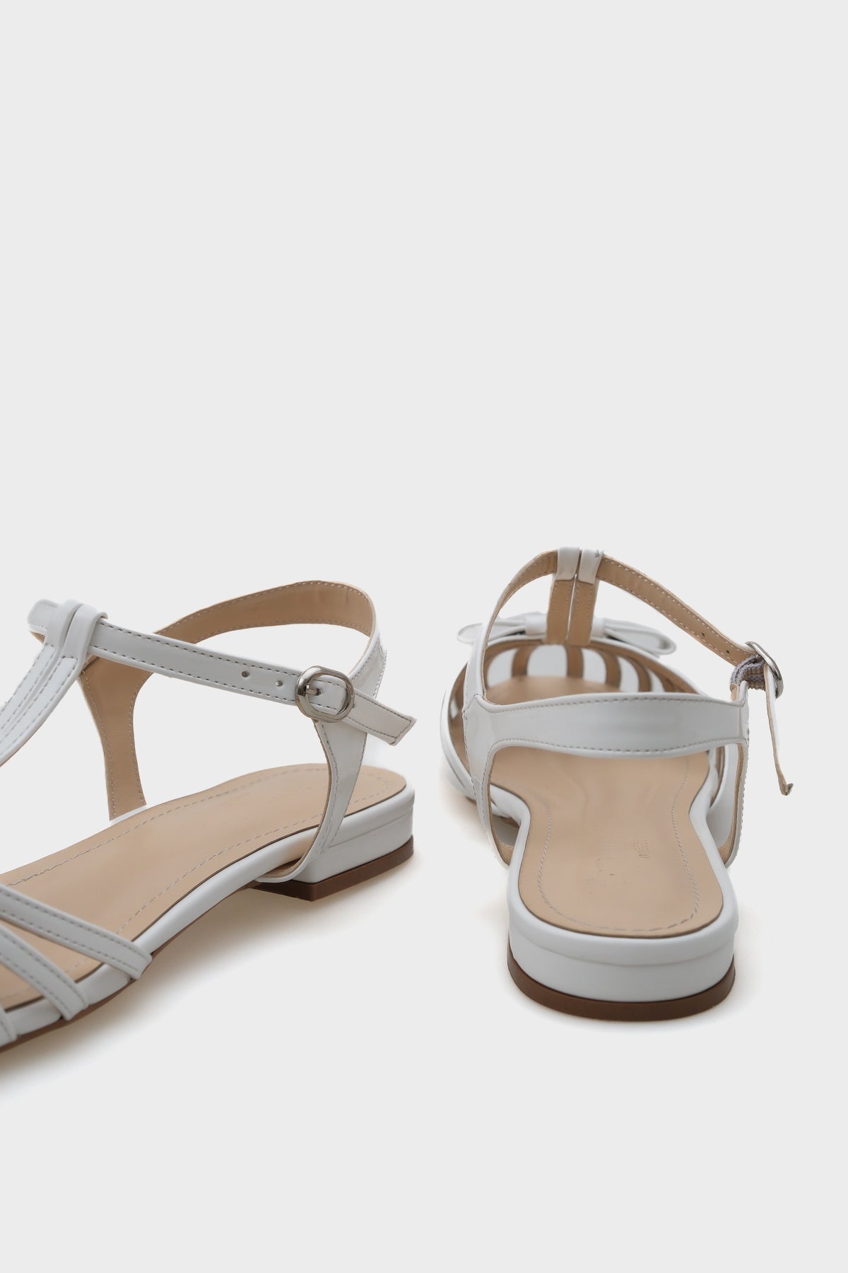 Amara Kafes Örgülü Kadın Babet