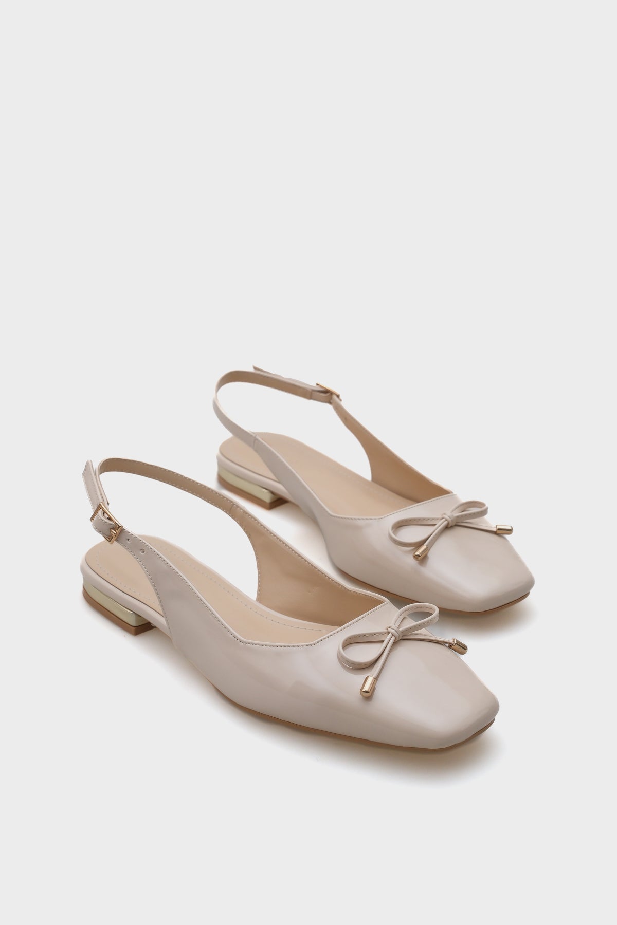 Angela Metal Topuklu Arkası Açık Kadın Babet