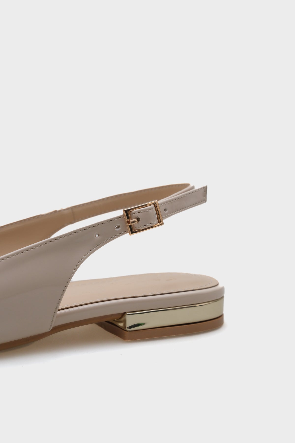 Angela Metal Topuklu Arkası Açık Kadın Babet