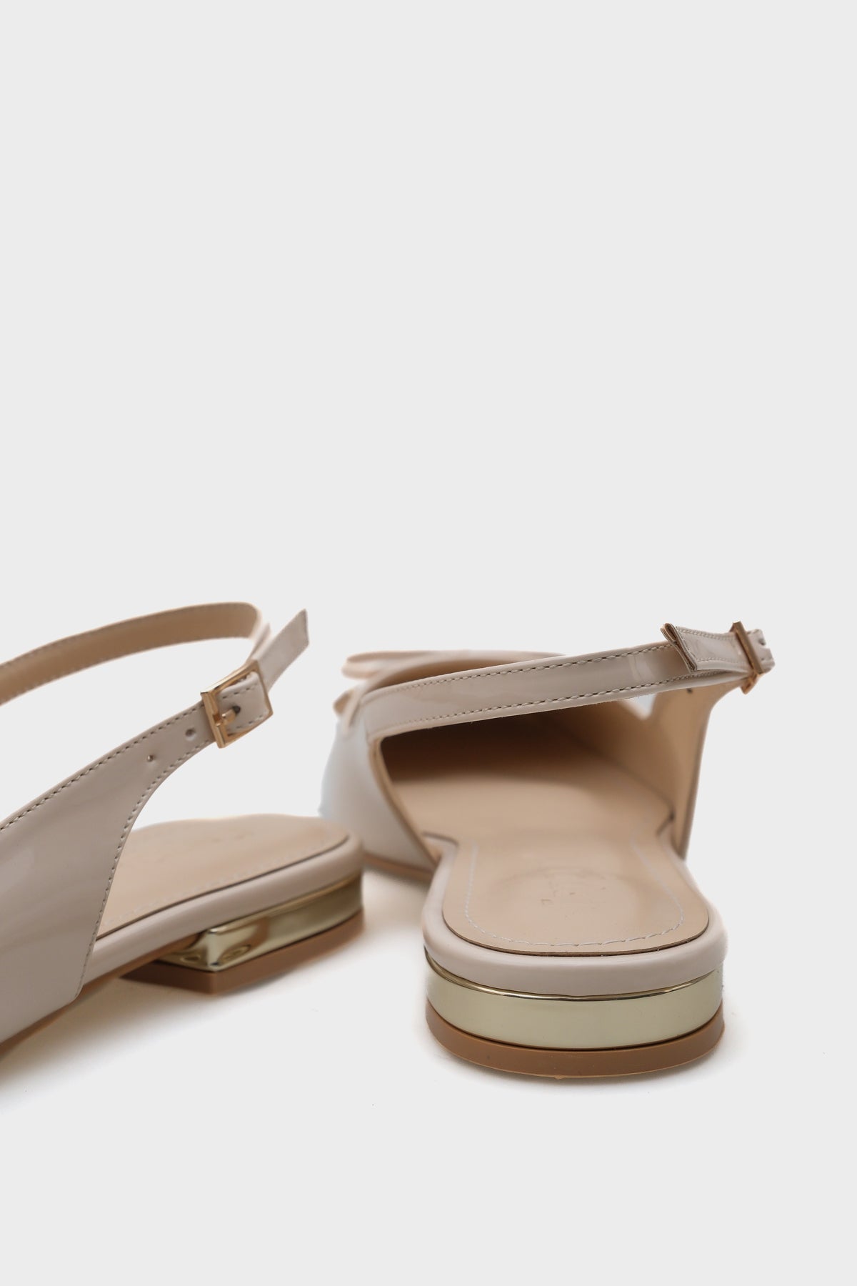 Angela Metal Topuklu Arkası Açık Kadın Babet