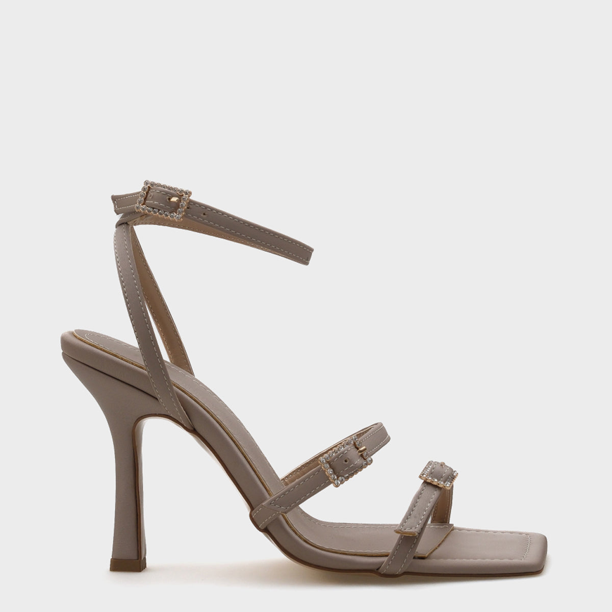 Crystal Taşlı Tokalı Yüksek Topuklu Küt Burunlu Kadın Sandalet