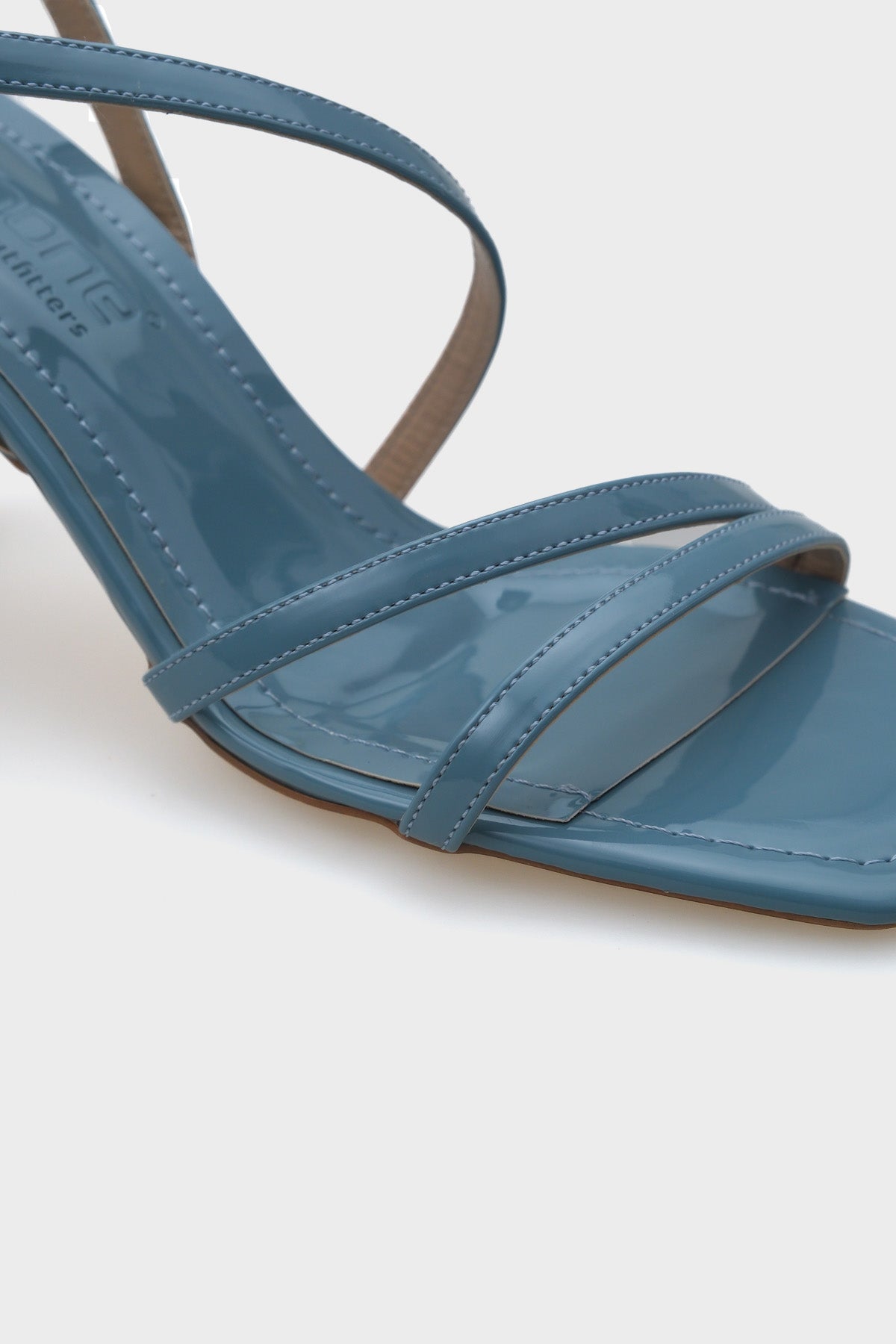 Dacy Bantlı Orta Topuklu Kadın Sandalet