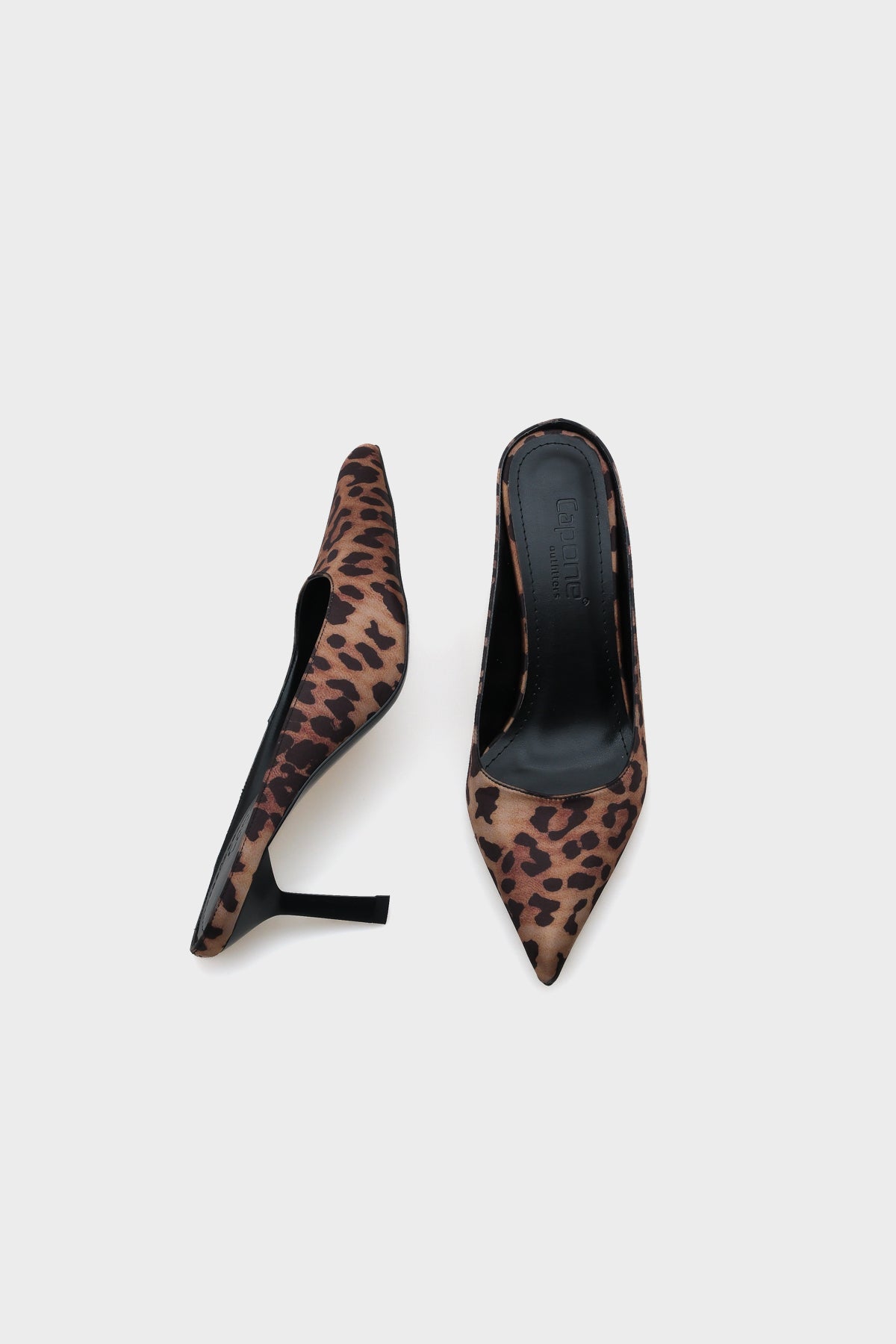 Lynda Sivri Burnu Kapalı Saten Kadın Terlik