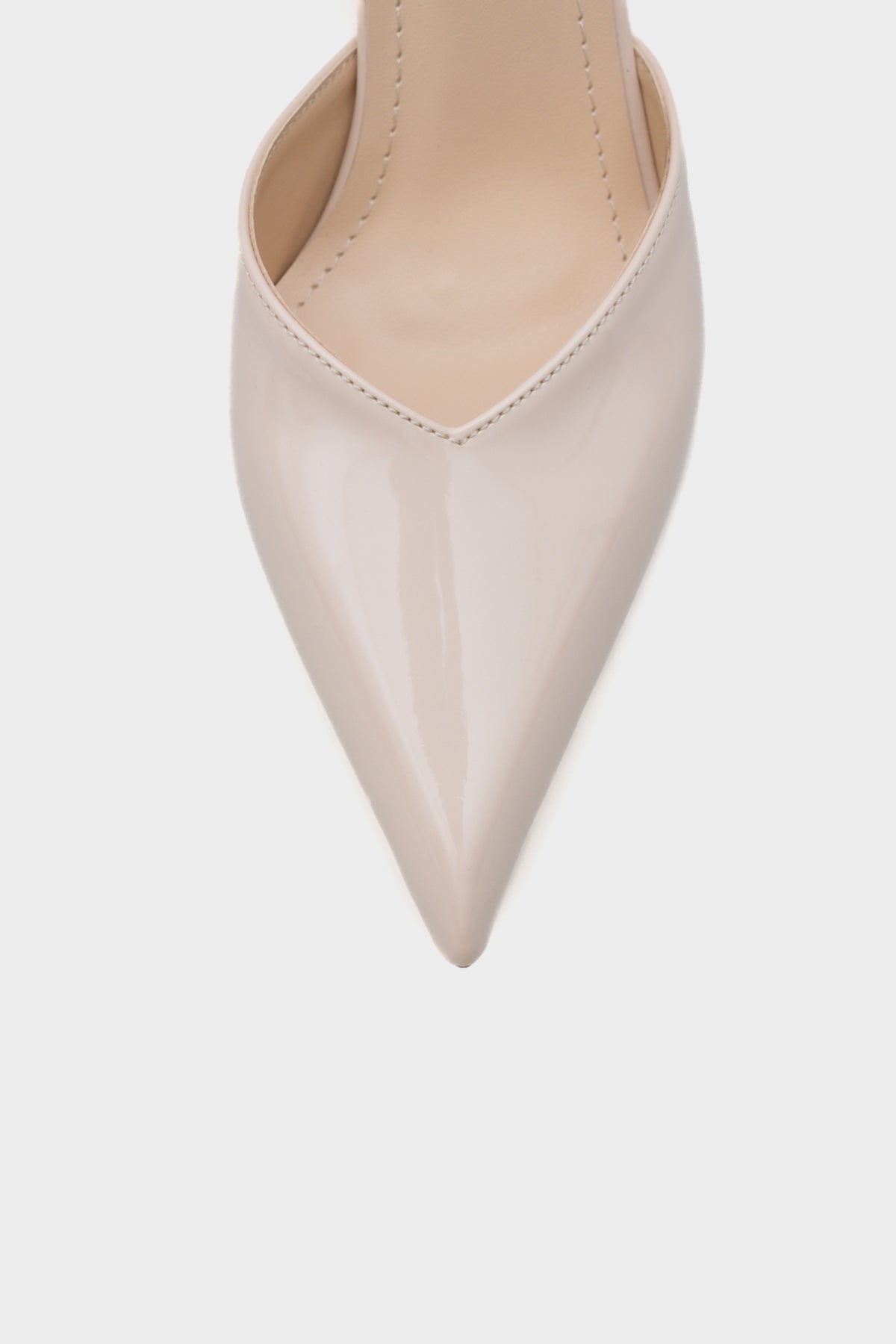 Tiff Sivri Burunlu Orta Topuklu Bilekten Bantlı Kadın Ayakkabı